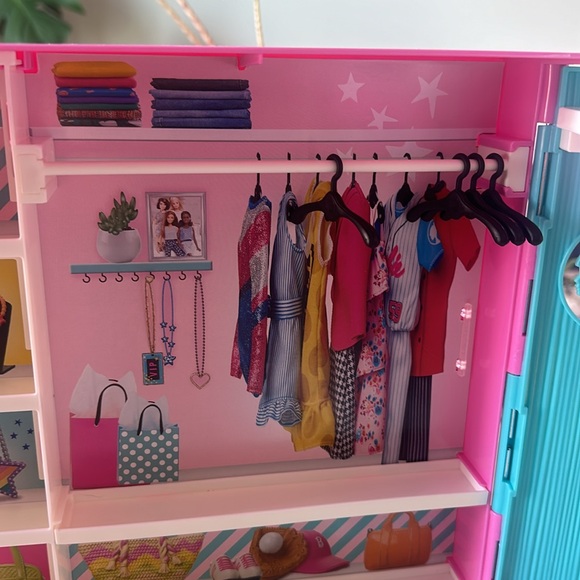 2019 Barbie Mattel Pink Folding Dream Closet Wardrobe Carry Case USED - Picture 5 of 10